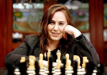 La jeune retraitée Judit Polgár, considérée comme la meilleure joueuse d&lsquo;échecs de tous les temps