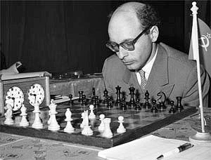 David Ionovitch Bronstein, Vice-champion du monde d‘échecs 1951-1953, et Champion d‘URSS 1948 et 1949